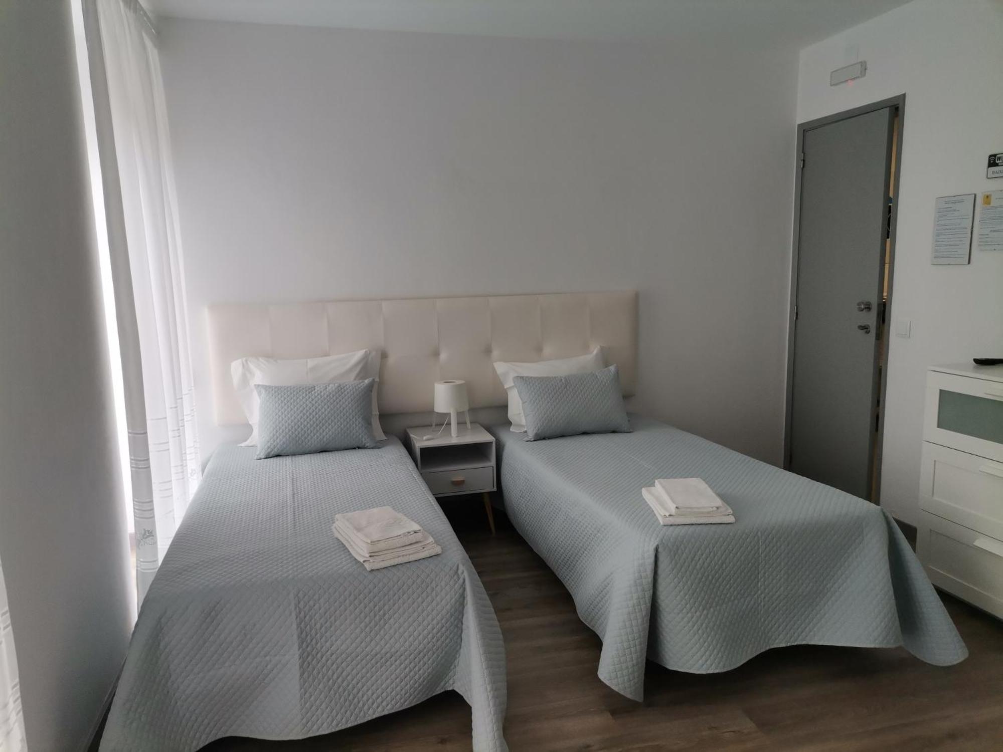 Baixinho Guest House Vila Praia de Ancora Ngoại thất bức ảnh